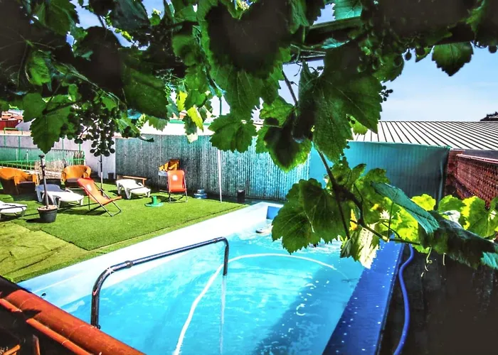 Charming In With Private Pool