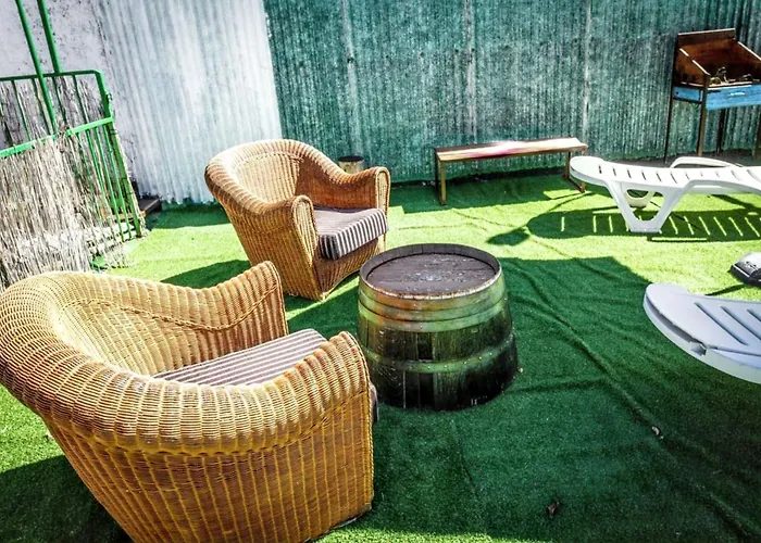 Βίλα Charming In With Private Pool *