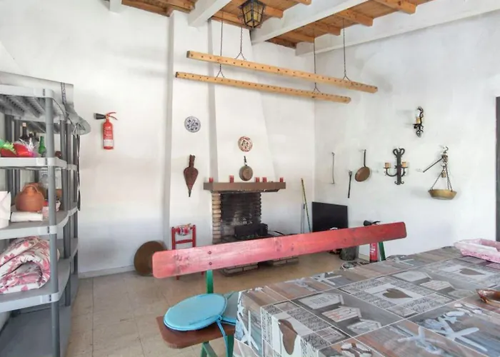 Charming In With Private Pool